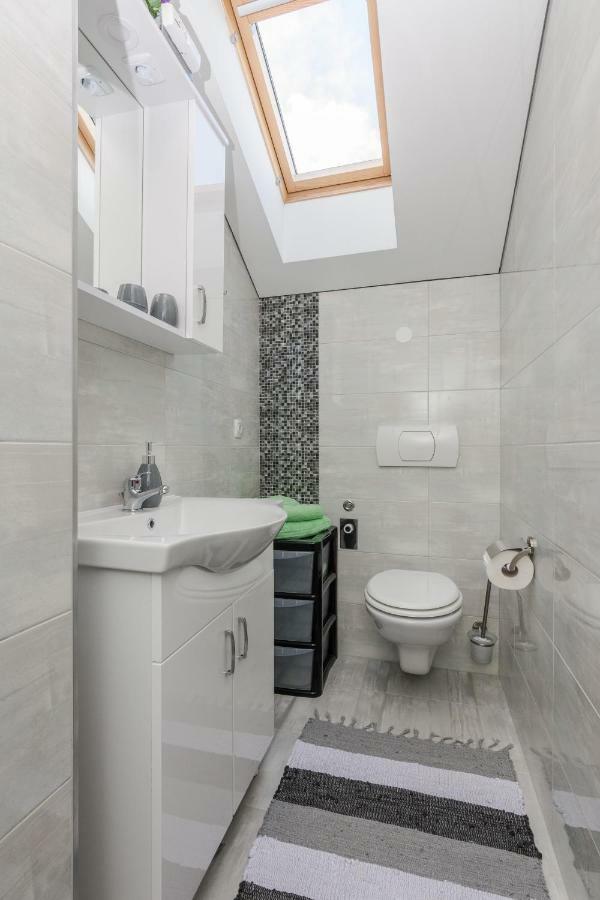 Villa Flora Maris Apartments ปริฟลากา ภายนอก รูปภาพ